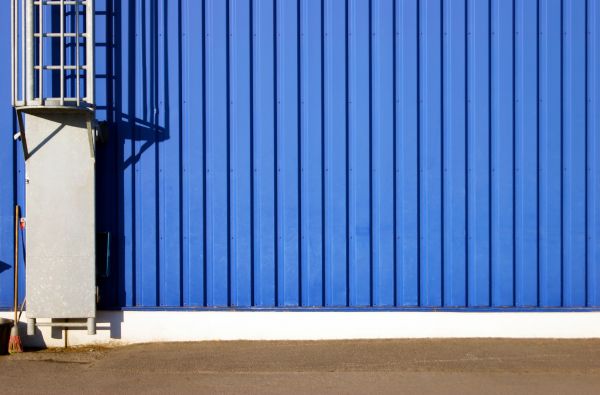 Ribbed Metal Siding Repair in Sioux City