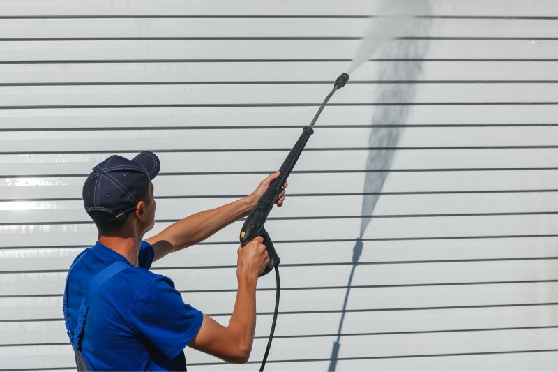 Cleaning and Preparing Siding for Repair